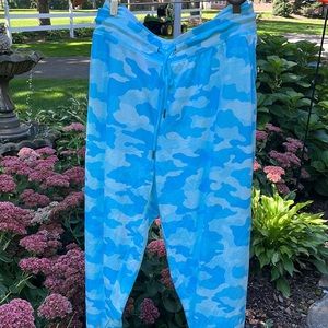 Women’s Ideology 3x lounge jogger pant blue and white camo.